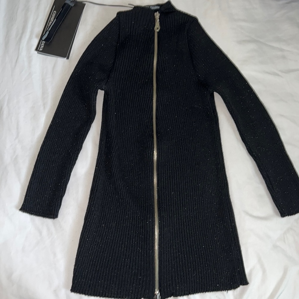 Compagnia Italiana. Brand new never worn out. Very stretchy and light weight.